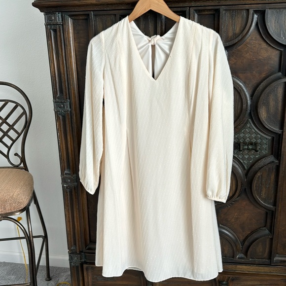 INC International Concepts Dresses & Skirts - INC crème dress size L NWOT with bow.